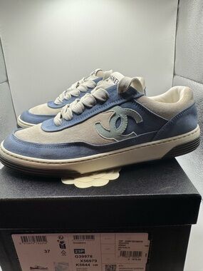 Authentic Chanel Blue Tan Suede Kidskin Sneakers Trainers Women’s 37